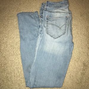 Light wash Denim Skinny Jeans